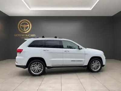 Jeep Grand Cherokee 3.0 CRD Summit — 4×4 robuste, caméra et toit ouvrant — détail