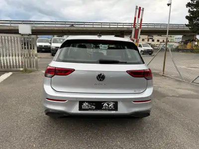 VW Golf 1.5 TSI ACT Style — Berline dynamique, expertise certifiée et garantie 2 ans — tableau de bord
