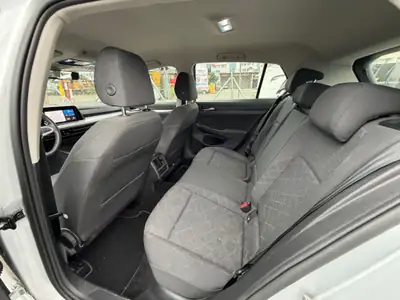 VW Golf 1.5 TSI ACT Style — Berline dynamique, expertise certifiée et garantie 2 ans — Miniature 14
