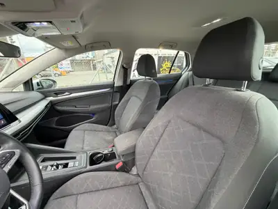 VW Golf 1.5 TSI ACT Style — Berline dynamique, expertise certifiée et garantie 2 ans — Miniature 13