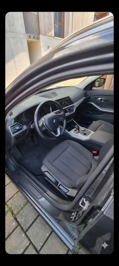 BMW 318d Touring — Berline familiale efficient, révision complète, freins neufs — arrière