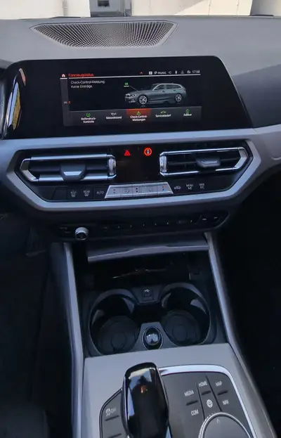 BMW 318d Touring — Berline familiale efficient, révision complète, freins neufs — détail