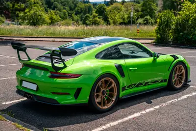 Porsche 911 991.2 GT3 RS Weissach — Superbe coupé sport vert, 14 500 km, garantie jusqu'à 2028 — Miniature 7
