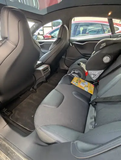 Tesla Model S 90D — Berline électrique haute performance, batterie certifiée 93% SoH — tableau de bord
