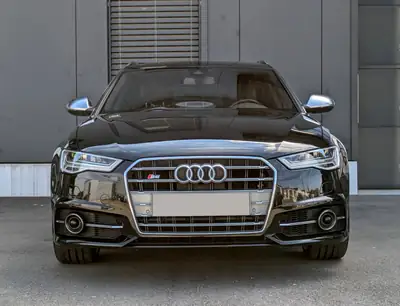 Audi S6 Avant 4.0 TFSI V8 — Berline sportive all-wheel drive, 450 ch garantis — fianco