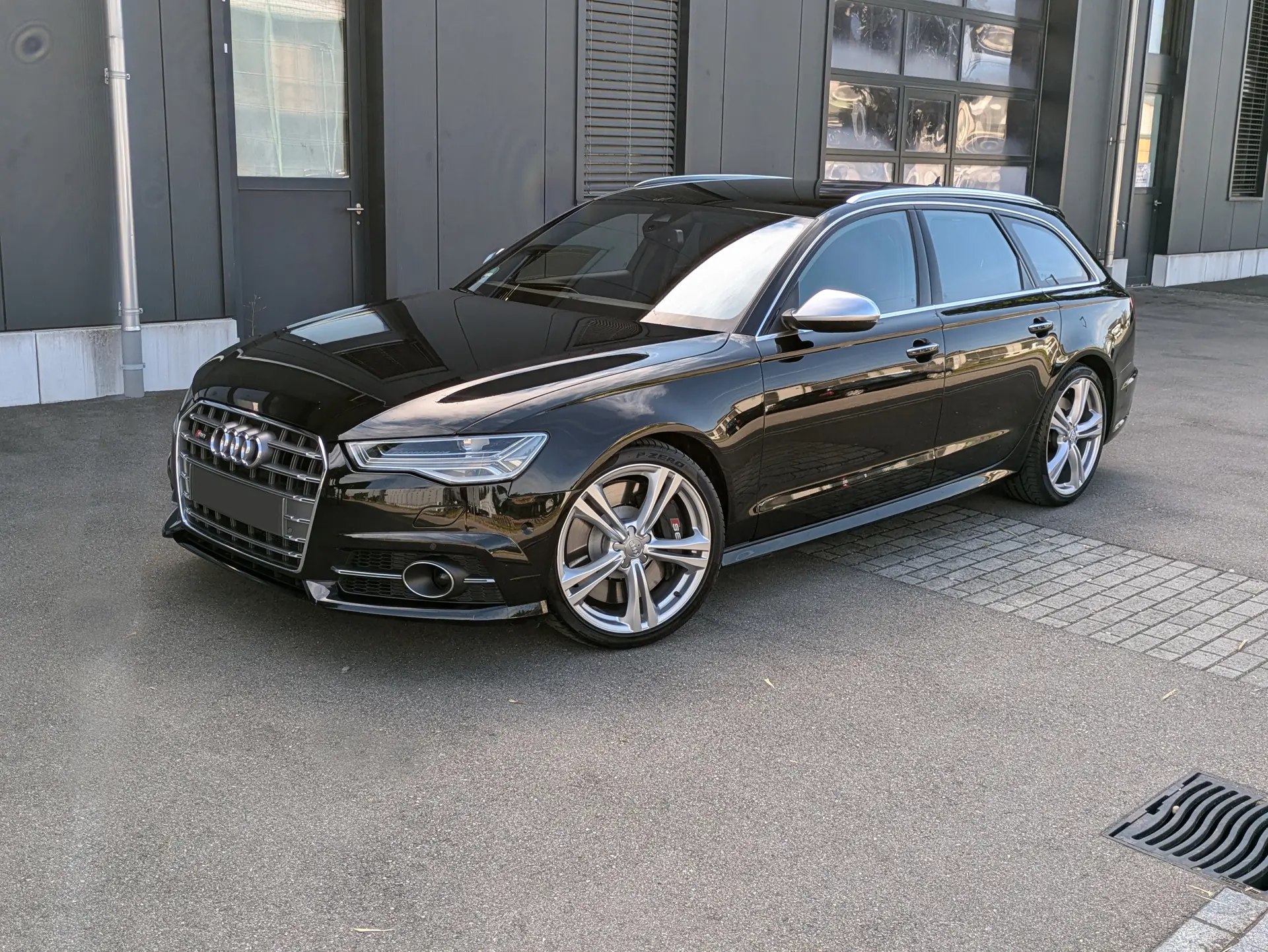 Audi S6 Avant 4.0 TFSI V8 — Berline sportive all-wheel drive, 450 ch garantis