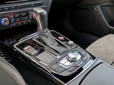 Audi S6 Avant 4.0 TFSI V8 — Berline sportive all-wheel drive, 450 ch garantis — Miniatura 10