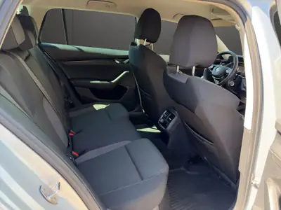 Skoda Octavia Combi 1.5 TSI mHEV — Hybride écologique, 77 000 km, grand coffre — Miniatur 9