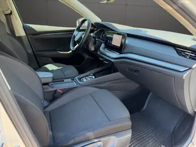 Skoda Octavia Combi 1.5 TSI mHEV — Hybride écologique, 77 000 km, grand coffre — Miniatur 8