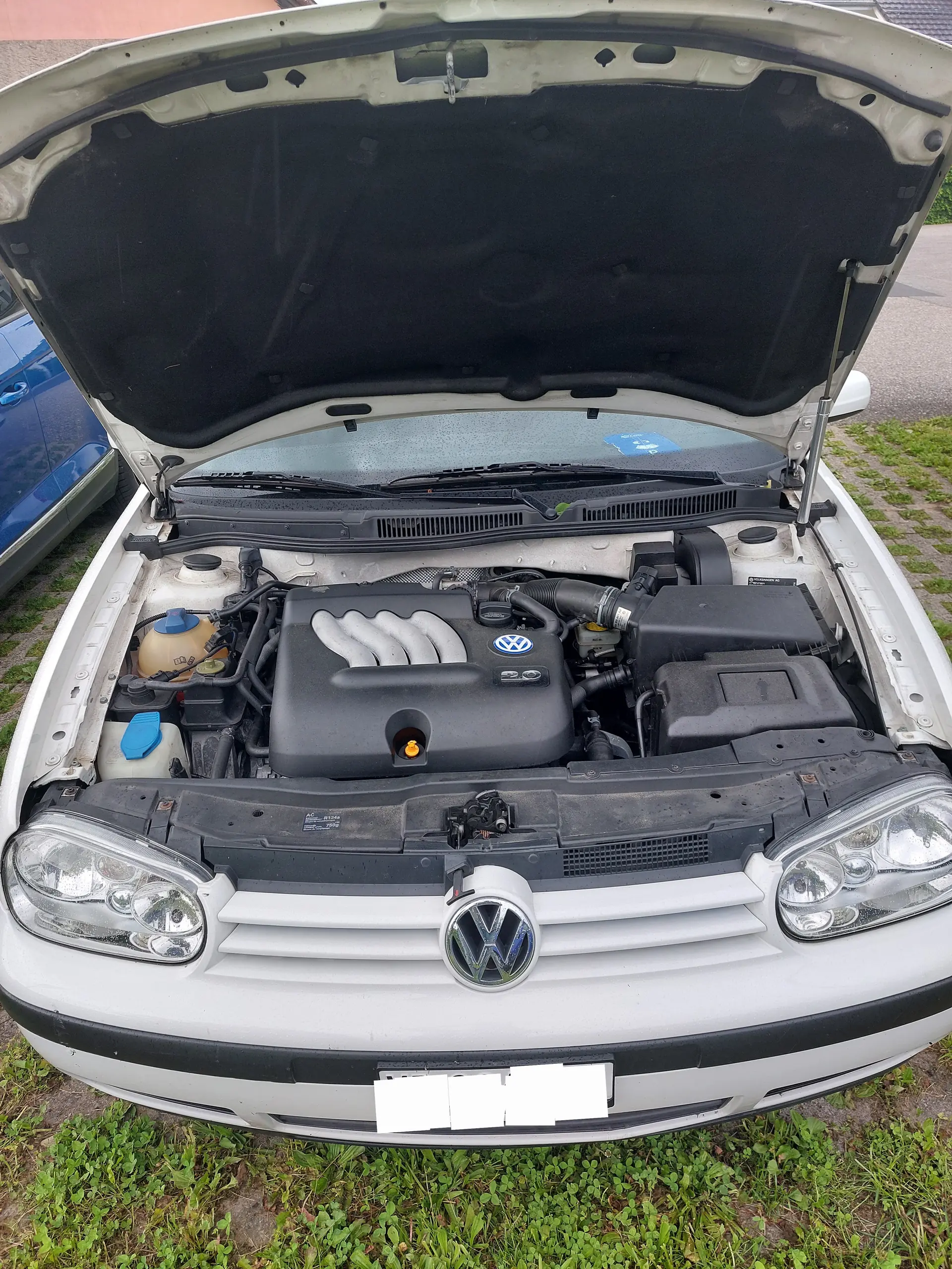 VW Golf Variant 2.0 — Monospace familial fiable, révisions complètes et pneus neufs — Außenansicht