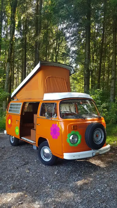 VW T2 Westfalia 1974 — L'icône du camping-car vintage, moteur essence fiable — Außenansicht