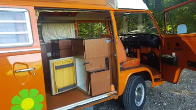 VW T2 Westfalia 1974 — L'icône du camping-car vintage, moteur essence fiable — Detail
