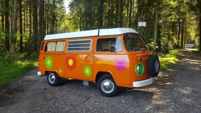 VW T2 Westfalia 1974 — L'icône du camping-car vintage, moteur essence fiable — Innenraum