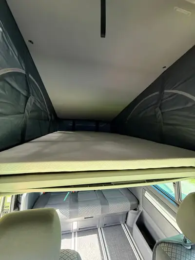 VW T6.1 California Beach — Camping-car 4x4 premium, batterie auxiliaire intégrée — Miniatura 11
