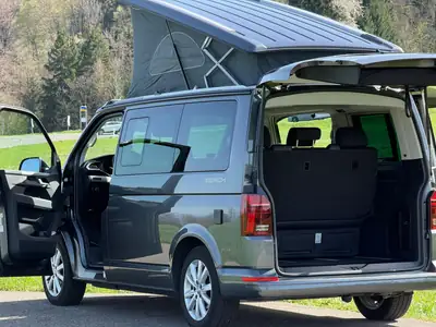 VW T6.1 California Beach — Camping-car 4x4 premium, batterie auxiliaire intégrée — Miniatura 14