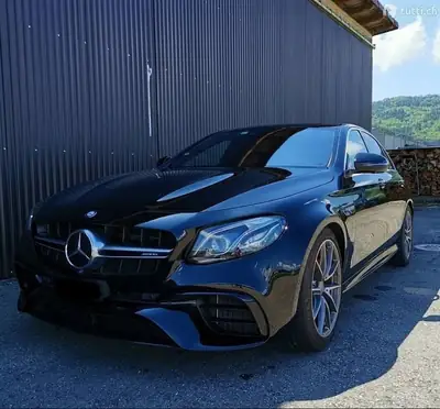 Mercedes-Benz E 63 AMG 4MATIC+ — 660 ch de performance brute, kilométrage exceptionnel — Außenansicht