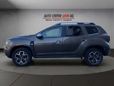 Dacia Duster SCe 115 Comfort 4x2 — SUV fiable, entretien assuré, sans sinistre — rear view