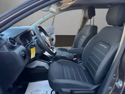 Dacia Duster SCe 115 Comfort 4x2 — SUV fiable, entretien assuré, sans sinistre — Thumbnail 9