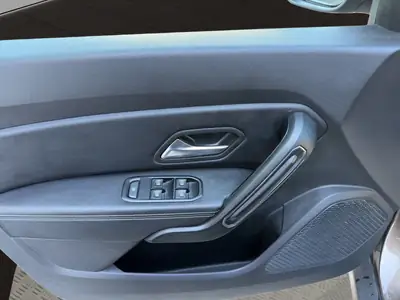 Dacia Duster SCe 115 Comfort 4x2 — SUV fiable, entretien assuré, sans sinistre — Thumbnail 12