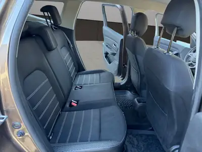 Dacia Duster SCe 115 Comfort 4x2 — SUV fiable, entretien assuré, sans sinistre — Thumbnail 17