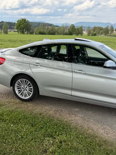 BMW 320i xDrive Gran Turismo — Spacieux, performant, première main avec 70'000 km — Miniatura 7