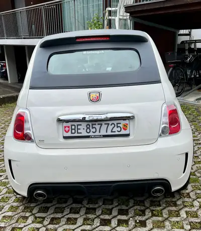 FIAT 500 Abarth 1.4 T/140 Cabrio — Cabriolet sportif affranchi, 47'000 km seulement — rear view