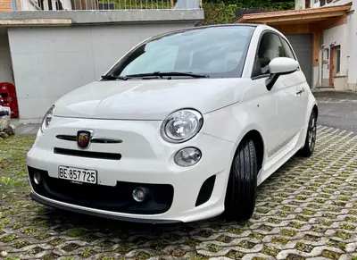 FIAT 500 Abarth 1.4 T/140 Cabrio — Cabriolet sportif affranchi, 47'000 km seulement — exterior view