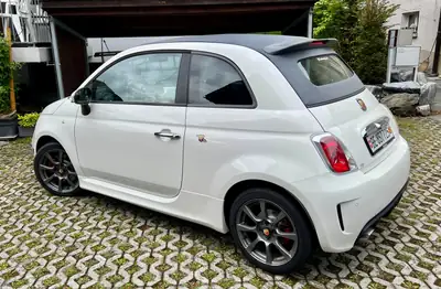 FIAT 500 Abarth 1.4 T/140 Cabrio — Cabriolet sportif affranchi, 47'000 km seulement — interior