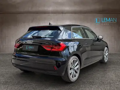 Audi A1 Sportback 30 TFSI S Line — Citadine dynamique, première main, faible kilométrage — tableau de bord