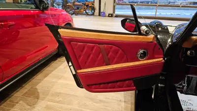 Morgan Aero 8 4.8L V8 — Cabriolet de collection, 4900 km, état impeccable — Miniatur 20
