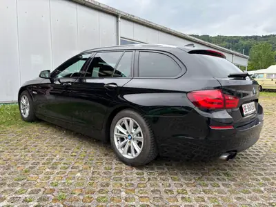 BMW 530i Touring — Élégance et polyvalence, moteur 272 ch fiable — côté