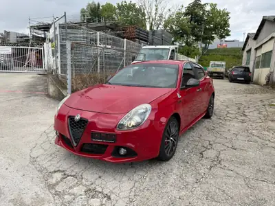 Alfa Romeo Giulietta 1750 TBi Quadrifoglio Verde TCT — Sportive italienne haute performance, 195'000 km — Seitenansicht