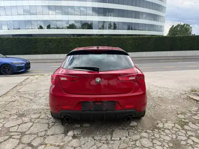 Alfa Romeo Giulietta 1750 TBi Quadrifoglio Verde TCT — Sportive italienne haute performance, 195'000 km — Armaturenbrett