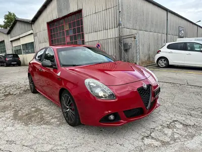 Alfa Romeo Giulietta 1750 TBi Quadrifoglio Verde TCT — Sportive italienne haute performance, 195'000 km — Miniatur 9