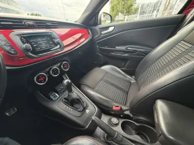 Alfa Romeo Giulietta 1750 TBi Quadrifoglio Verde TCT — Sportive italienne haute performance, 195'000 km — Miniatur 14