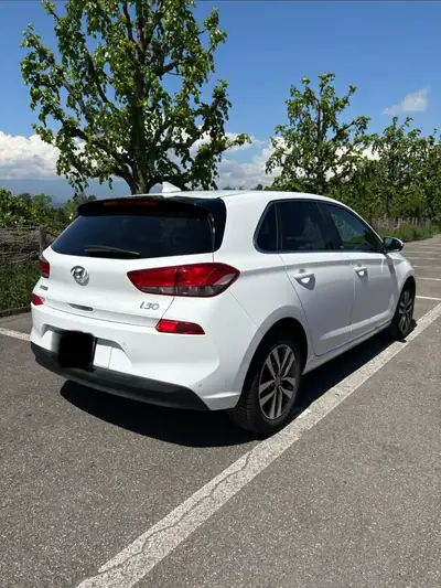 Hyundai i30 1.4 T-GDi Amplia — Compacte dynamique, 47'000 km seulement — Miniature 7