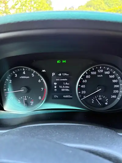 Hyundai i30 1.4 T-GDi Amplia — Compacte dynamique, 47'000 km seulement — Miniature 9