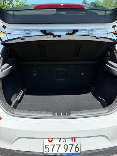 Hyundai i30 1.4 T-GDi Amplia — Compacte dynamique, 47'000 km seulement — Miniature 14