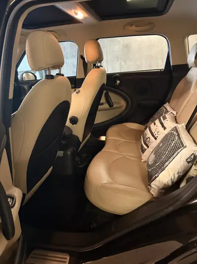 MINI Countryman Cooper S ALL4 — SUV compact sportif, 4 roues motrices, 190 ch — Heckansicht
