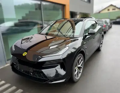 Lotus Eletre S 2025 — SUV électrique haute performance, 611 ch et technologie Lidar — exterior view