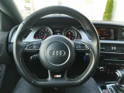 Audi A5 Sportback 2.0 TFSI Quattro — Berline sportive allemande, 211 ch et transmission S-Tronic — Miniatura 7