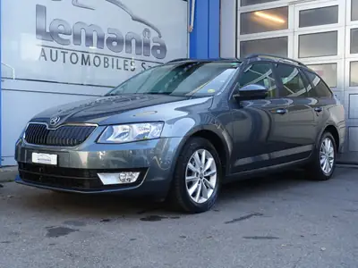 Skoda Octavia Combi 1.6 TDI Ambition 4x4 — Robustesse et polyvalence diesel — side view
