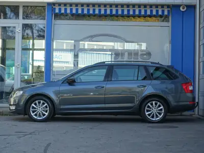 Skoda Octavia Combi 1.6 TDI Ambition 4x4 — Robustesse et polyvalence diesel — Thumbnail 7
