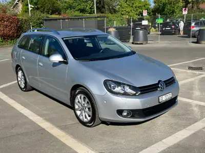 VW Golf Variant 1.4 TSI Team DSG7 — Monospace polyvalent, sans accident, 138'000 km — Seitenansicht