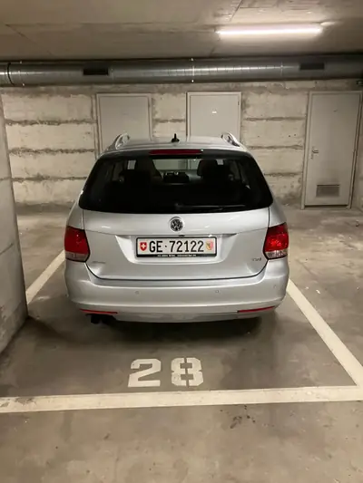 VW Golf Variant 1.4 TSI Team DSG7 — Monospace polyvalent, sans accident, 138'000 km — Armaturenbrett