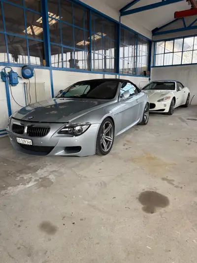 BMW M6 Cabriolet — 507 ch, transmission sport, état impeccable — Miniature 10