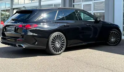 Mercedes-Benz E 300 de AMG Line 4Matic — Monospace hybride rechargeable, 26'000 km seulement — Thumbnail 8
