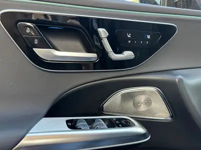 Mercedes-Benz E 300 de AMG Line 4Matic — Monospace hybride rechargeable, 26'000 km seulement — Thumbnail 7