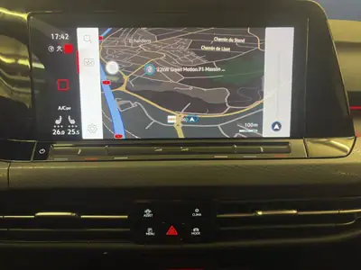 VW Golf 2.0 TSI GTI DSG — Performance 245 ch, transmission automatique, très peu roulée — Miniatur 11