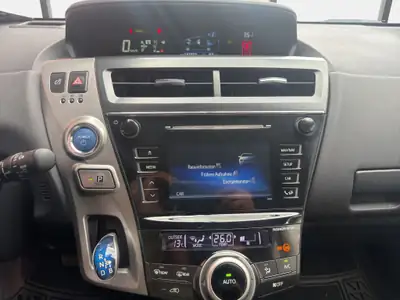 Toyota Prius+ 1.8 VVT-i HSD Premium — Monospace hybride 7 places, consommation ultra-basse — Thumbnail 11